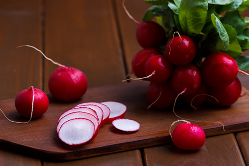 Health Benefits of Radishes: Stimulates Bile Production