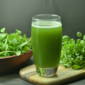 glass of watercress juice